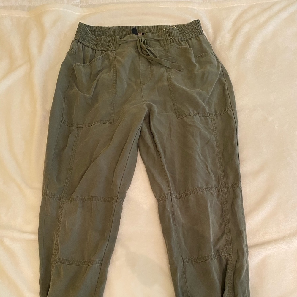 Ivory green baggy pants